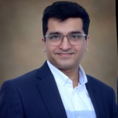 Leader Image